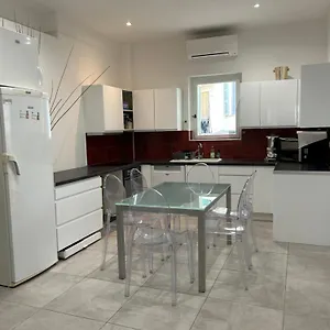 https://studio-hyper-centre-nice-marshall.fr-provencehotel.com
